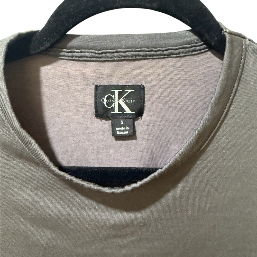 Men’s Small Calvin Klein Tee